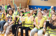 Uczniowie klas IV-VIII Szkoły Podstawowej w Królikowie