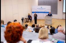 Dariusz Kistela, inspektor pracy w Okręgowym Inspektoracie Pracy w Bydgoszczy podczas prelekcji