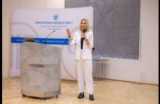 Anna Jackowska, Dyrektor Powiatowego Urzędu Pracy we Włocławku podczas prelekcji