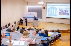 Przedstawiciele firmy CANPACK S.A. Anna Iwanowska (HR Manager) oraz Piotr Niedzwiecki (kierownik działu produkcji wieczka napojowego) 