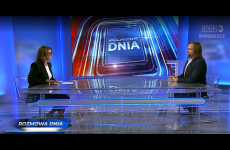 Marcin Stanecki w studiu TVP3 Bydgoszczy podczas 