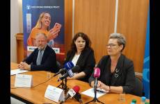 Konferencja prasowa z udziałem kierownictwa Okręgowego Inspektoratu w Bydgoszczy. Od lewej: Grzegorz Meler, Sylwia Krawczyk i Magdalena Araczewska