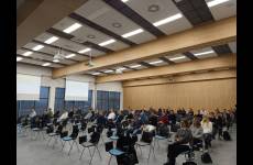 Uczestnicy konkursu podczas pisania testu