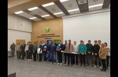 Uczestnicy z Komisją Konkursową