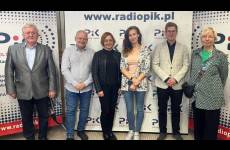 Goście audycji radiowej z prowadzącą