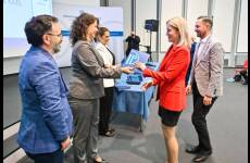 Wręczanie dyplomów laureatom