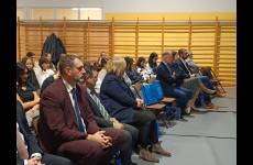 Członkowie Komisji oraz uczniowie Zespołu Szkół Centrum Kształcenia Rolniczego w Bydgoszczy